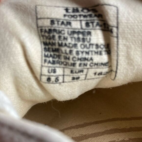 TAOS 8.5 White Canvas Sneaker - Picture 3 of 12